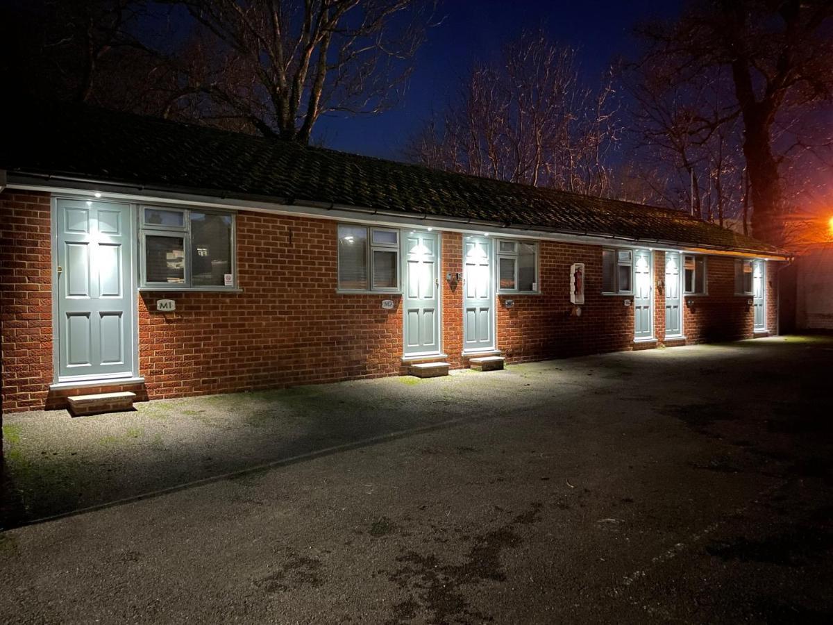 Arlan House, Central Basingstoke Hotel 외부 사진