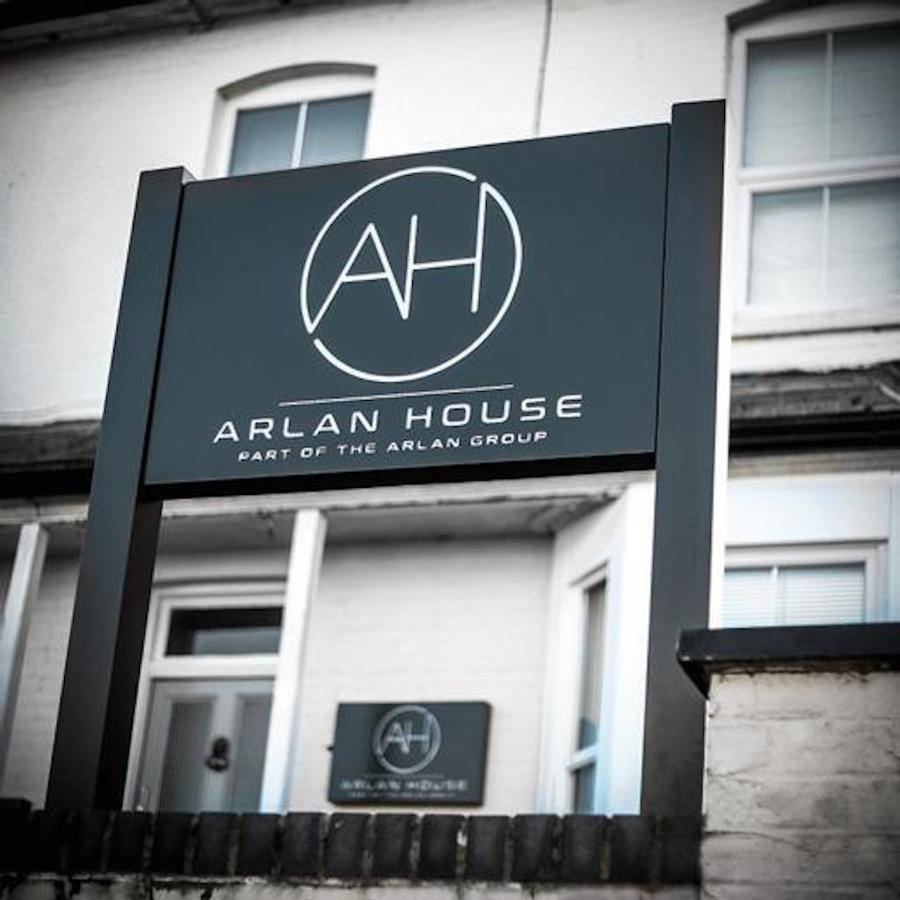 Arlan House, Central Basingstoke Hotel 외부 사진