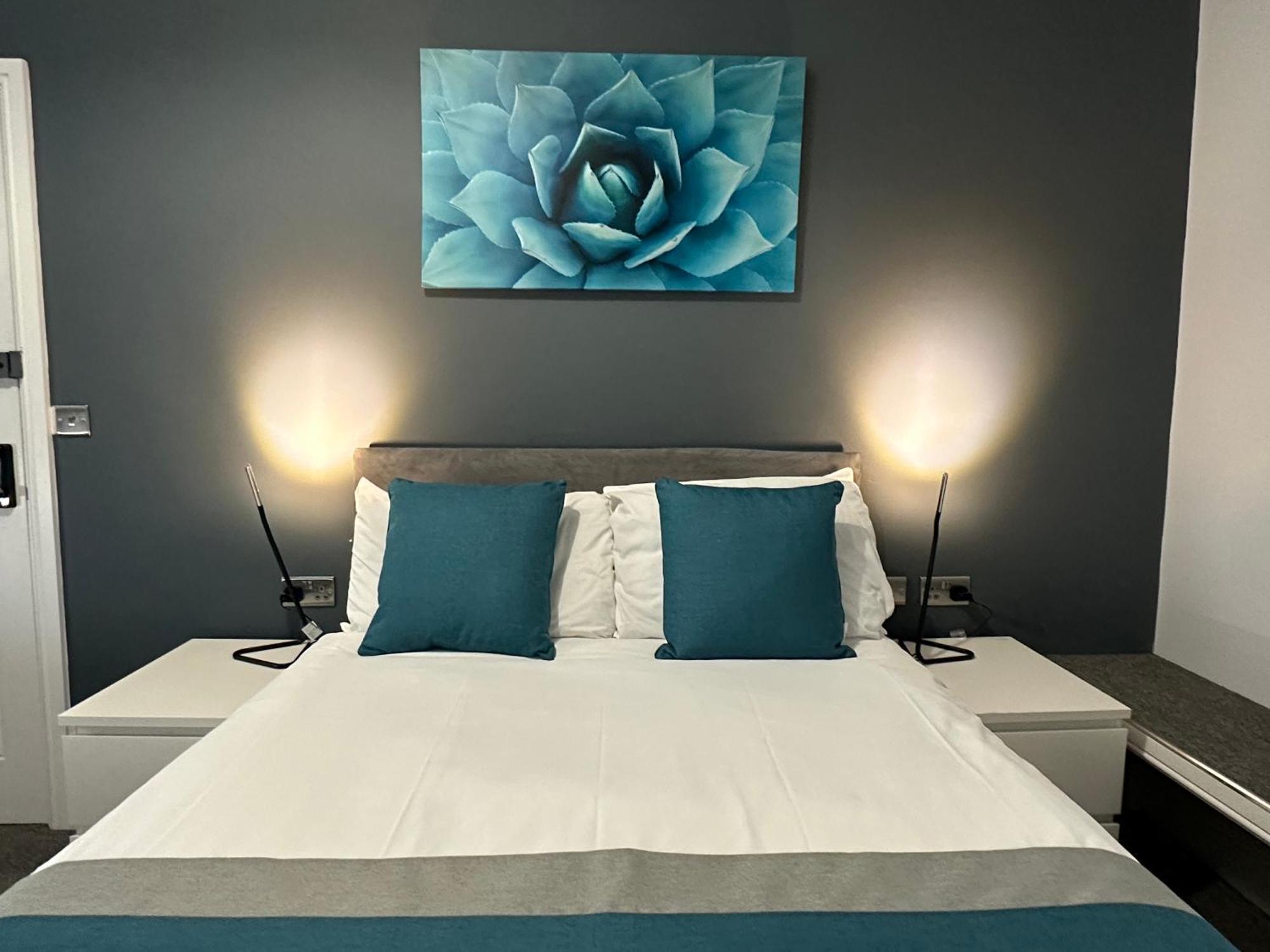 Arlan House, Central Basingstoke Hotel 외부 사진